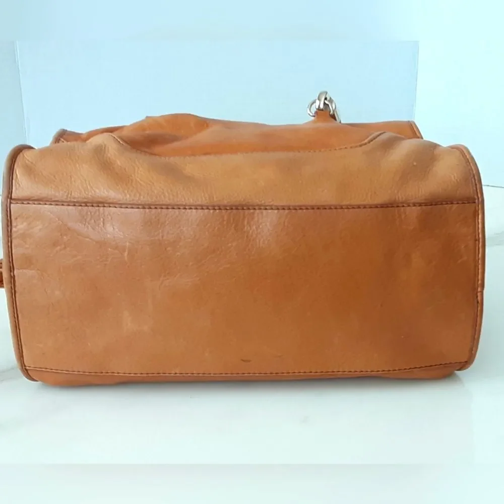 Tre Vero Pebble Caramel Leather Double Handle Cinch Gold Accent Handbag